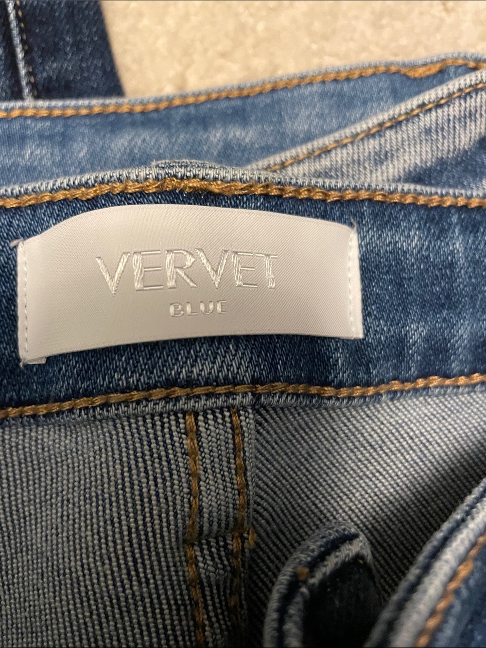 Straight Leg Women’s Jeans in Faded Blue - Classic Everyday Style - Picture 2 of 10